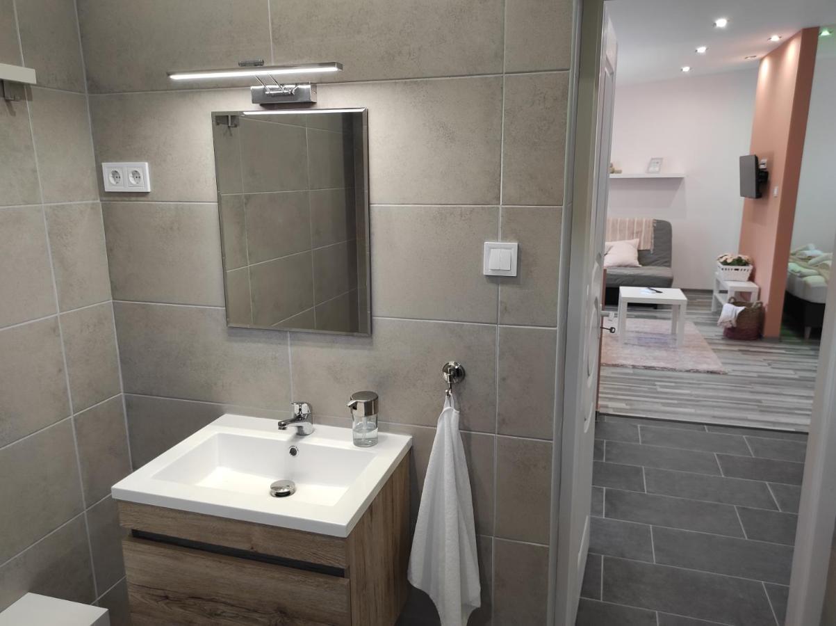 7 Days Apartment Makó Εξωτερικό φωτογραφία