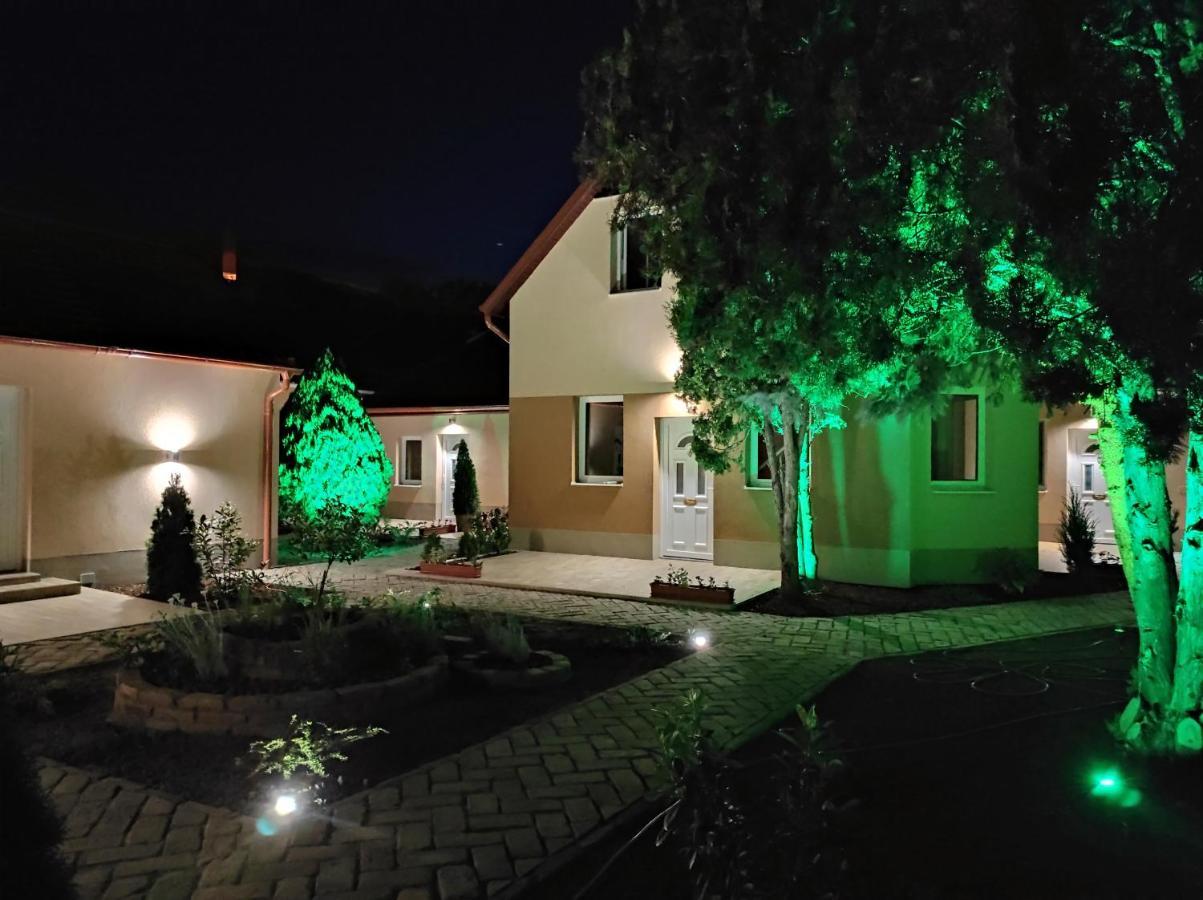 7 Days Apartment Makó Εξωτερικό φωτογραφία